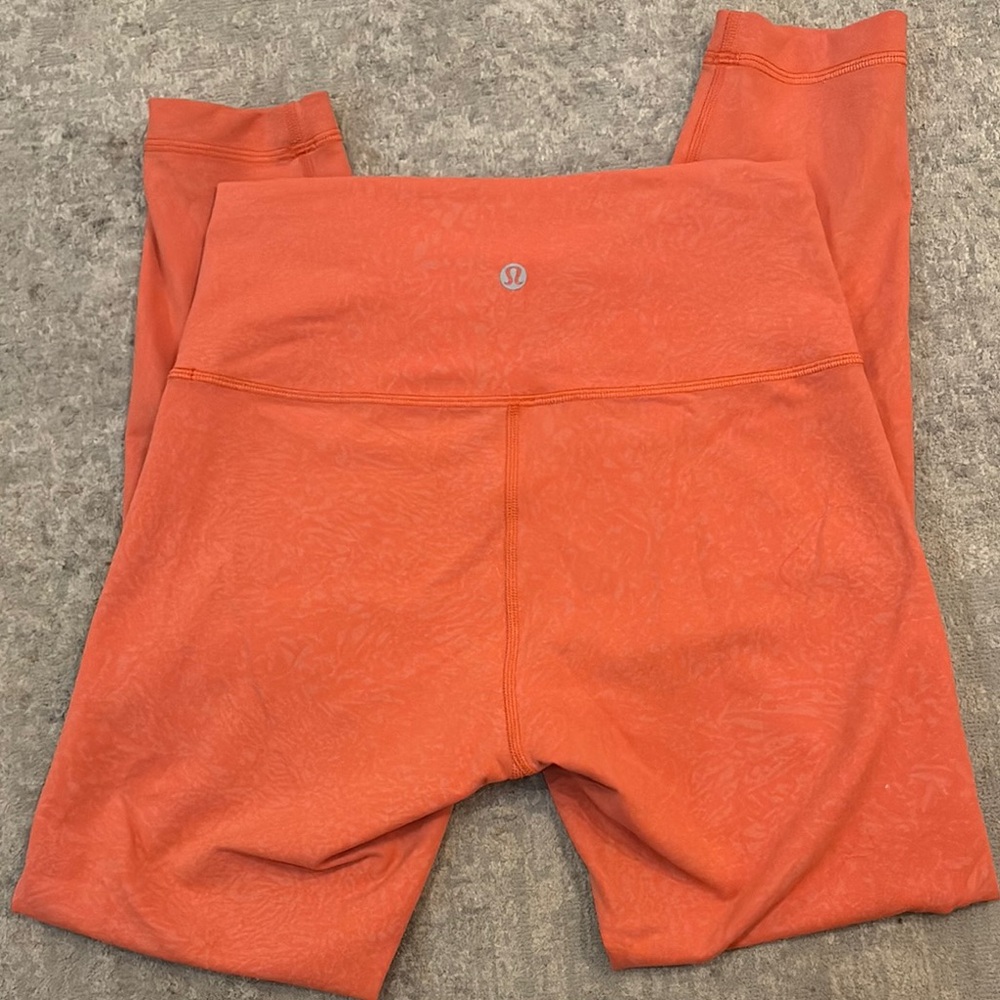 Lululemon Wunder Train High Rise 25” size 6